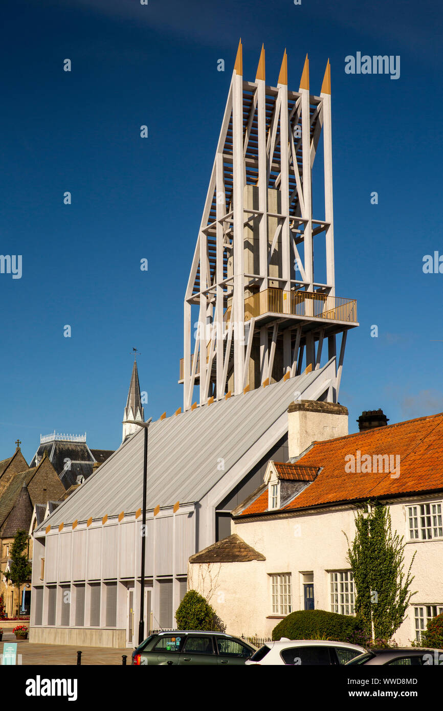 UK, County Durham, Bishop Auckland, Marktplatz, der 28 m hohe Turm Auckland Stockfoto