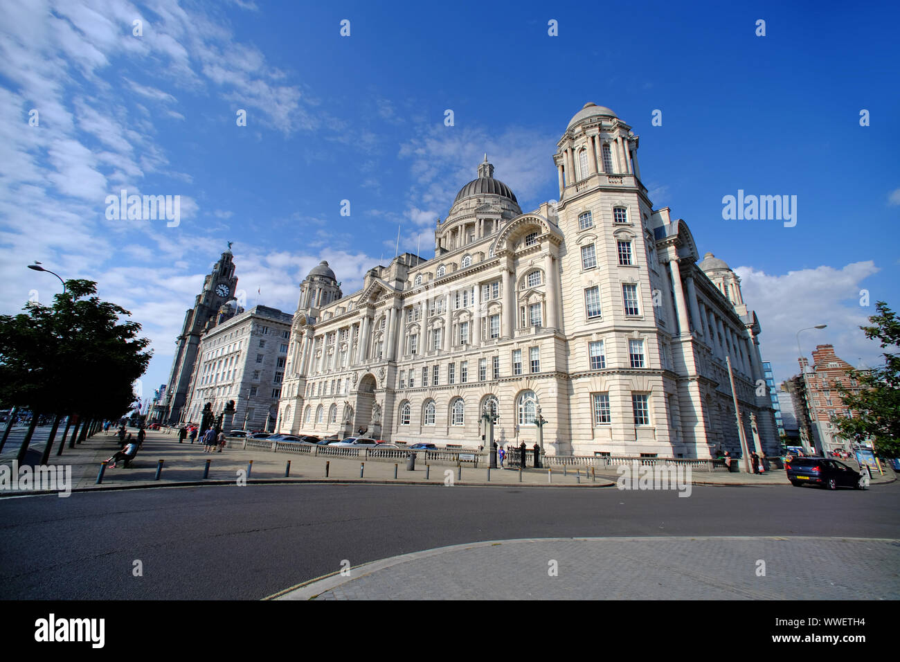 Hafen von Liverpool und Liver Building, Liverpool, Merseyside, UK Stockfoto
