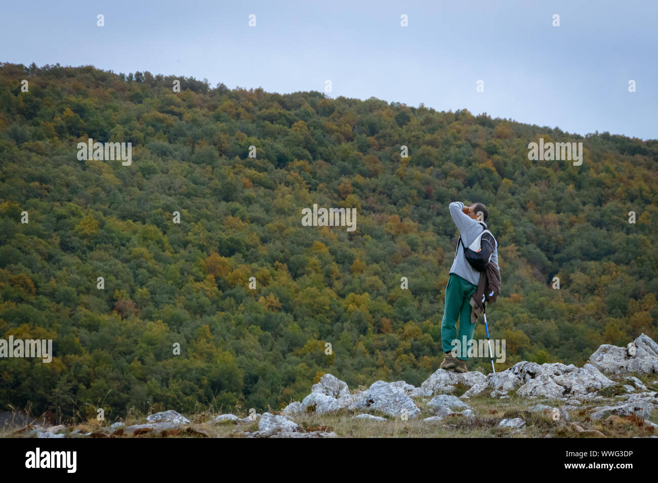 Der Mensch, der den Berg von Palencia. Spanien Stockfoto