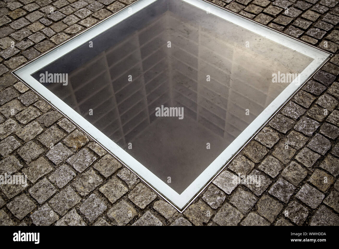Brennende Bücher in Berlin, Detail der Holocaust Memorial, Geschichte Stockfoto