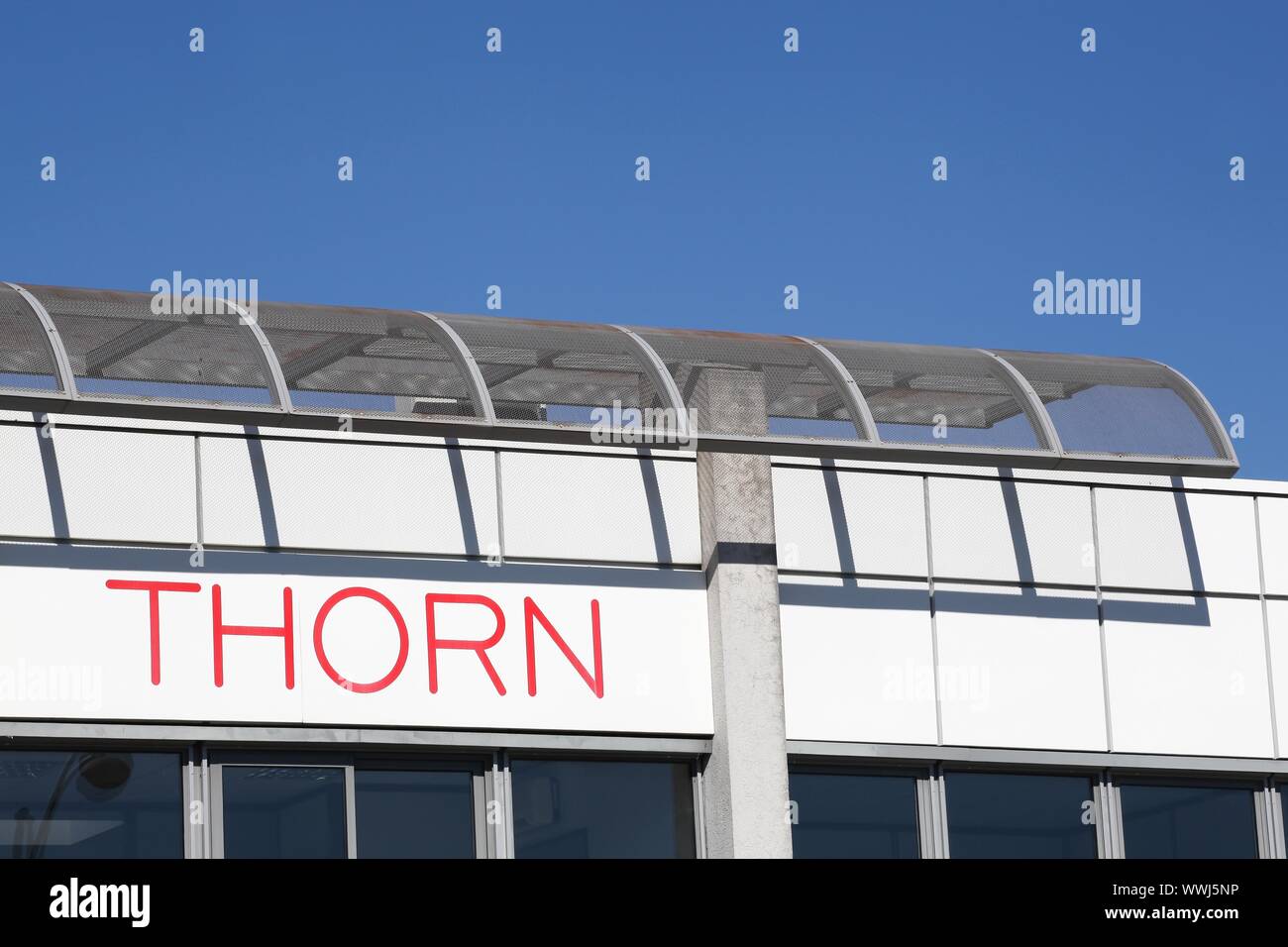 Saint Priest, Frankreich - 8. September 2018: Thorn Lighting Gebäude in Frankreich. Thorn Lighting ist ein globaler Anbieter von Leuchten für den Innen- und Außenbereich Stockfoto