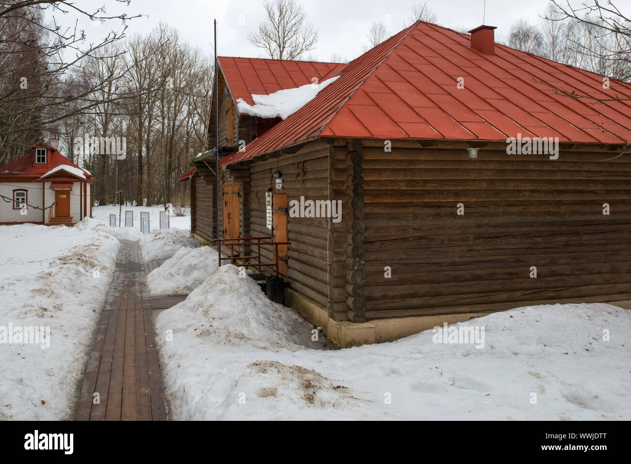 Melikhovo, Moskauer Gebiet, Russland - 3. April 2019: Barnyard. Zustand Literary-Memorial Museum-Reserve von Anton Tschechow Melikhovo Stockfoto