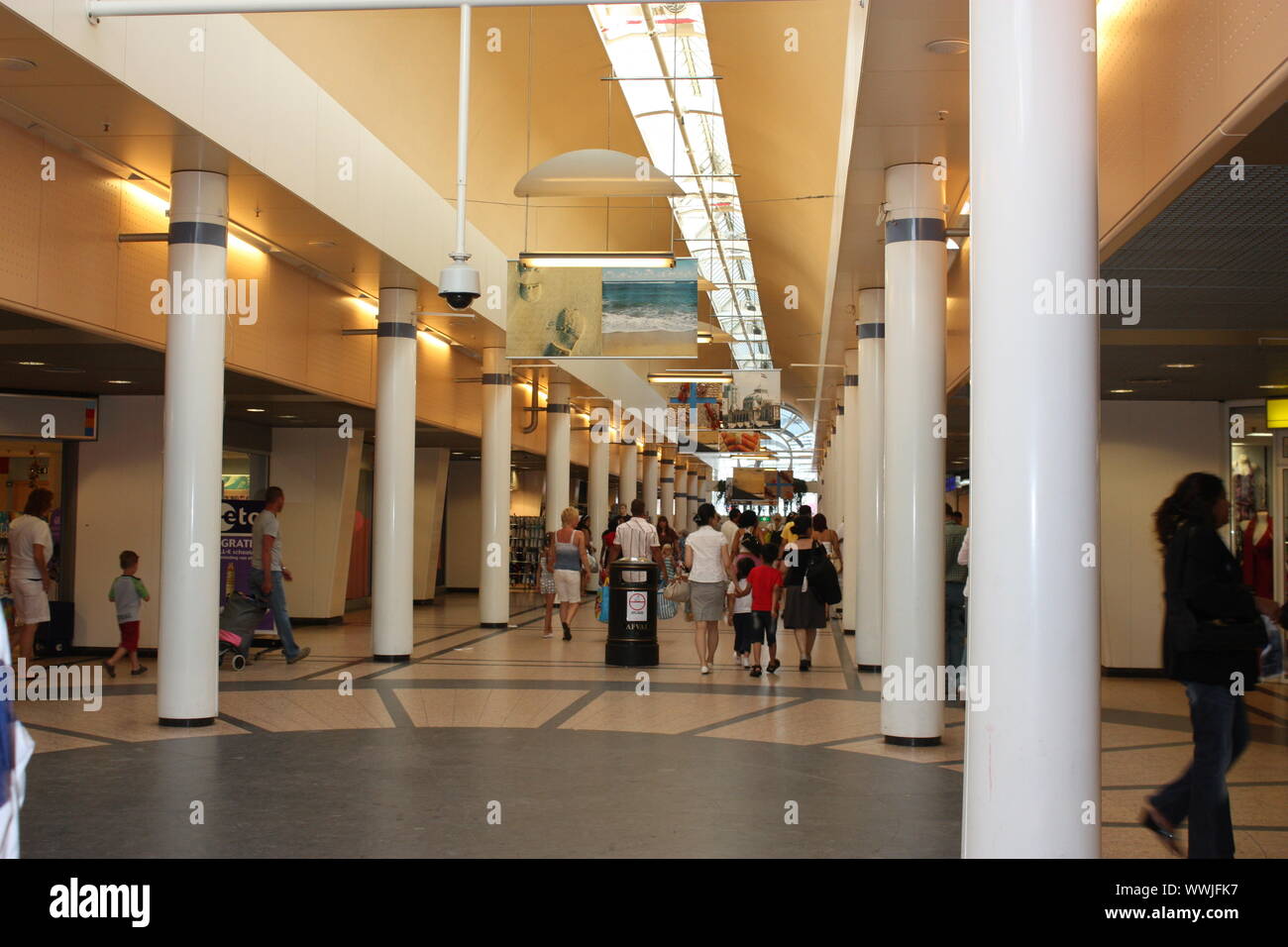 Palace Promenade - Shopping Mall in Scheveningen ist der entscheidende Punkt, in dem Sie köstliche Speisen und Unterhaltung sieben Tage die Woche genießen können. Stockfoto