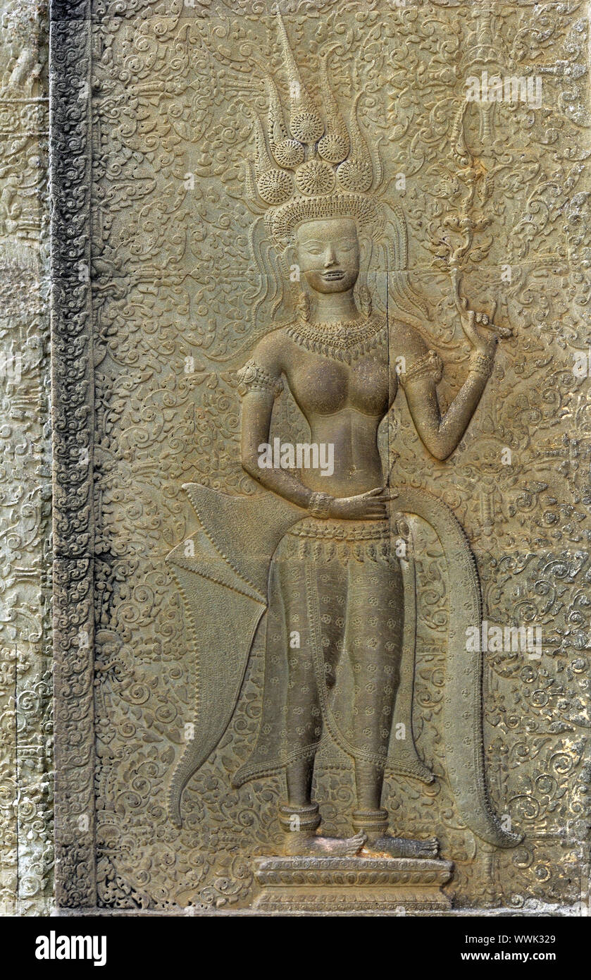 Bas-Relief mit der Darstellung eines Devata, Angkor Wat Stockfoto