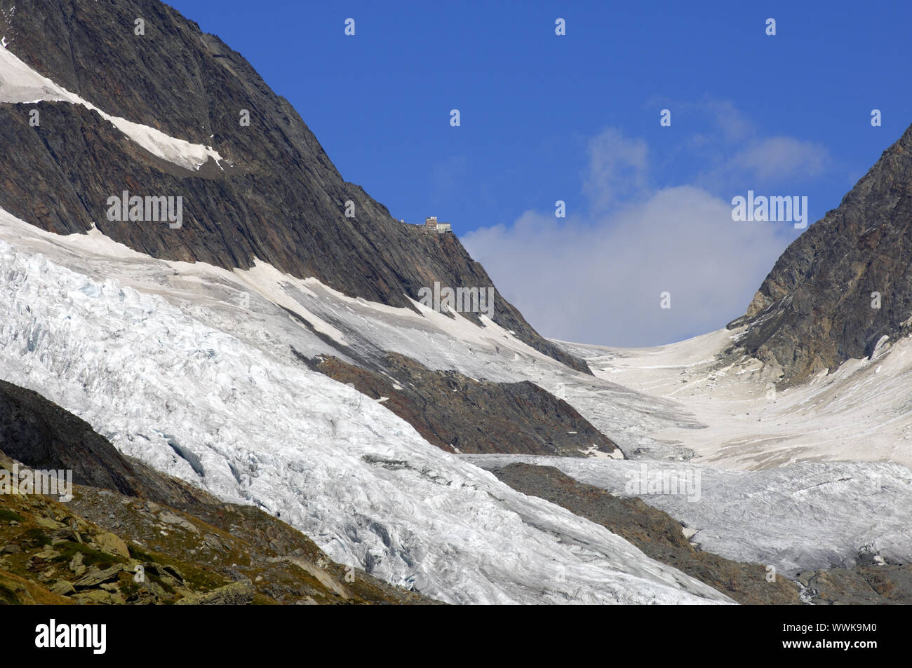 Hollandia Hütte über den Langgletscher Gletscher auf Lötschenlücke Stockfoto