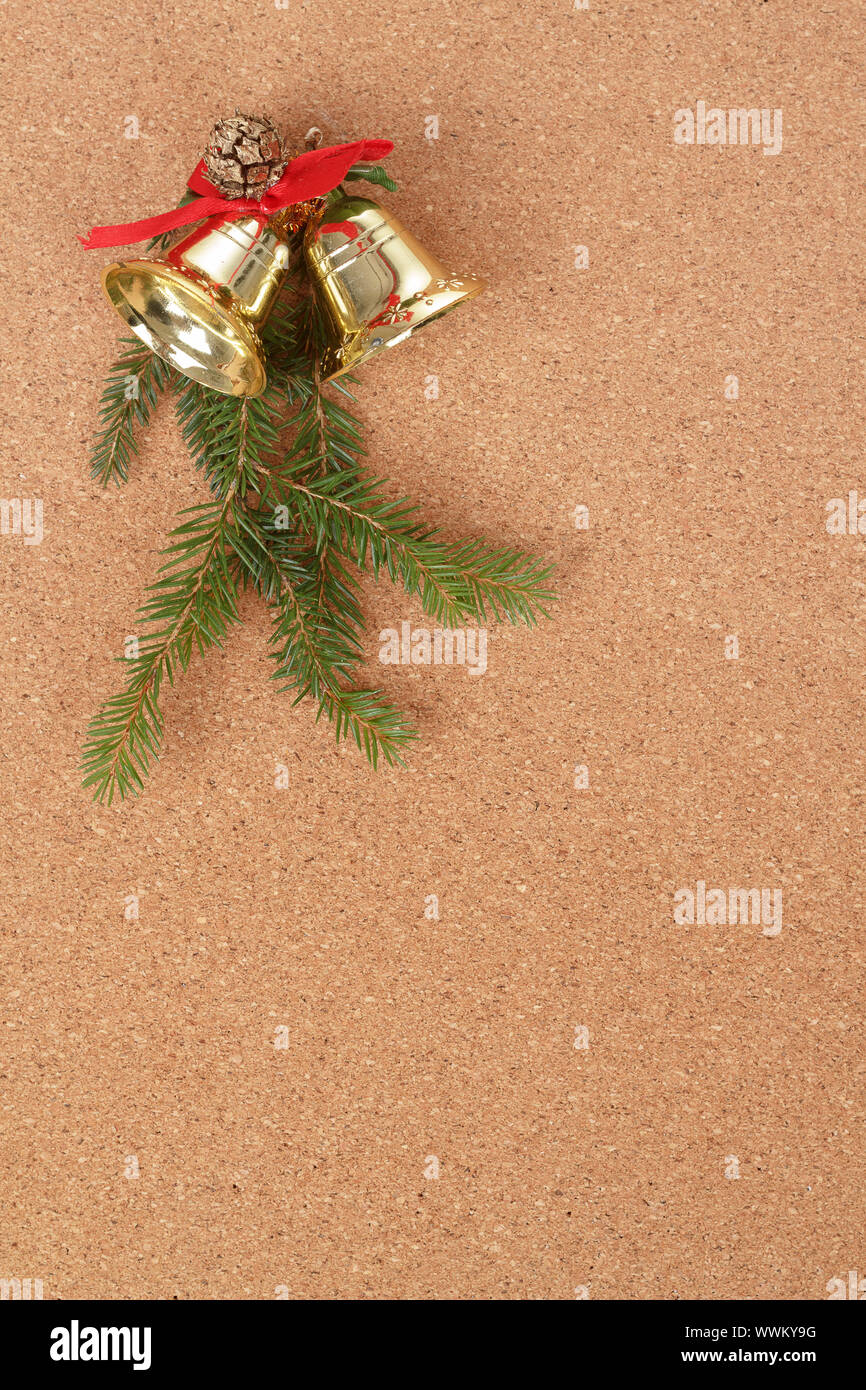 Cork board mit Weihnachtsschmuck für santa Nachricht Stockfoto