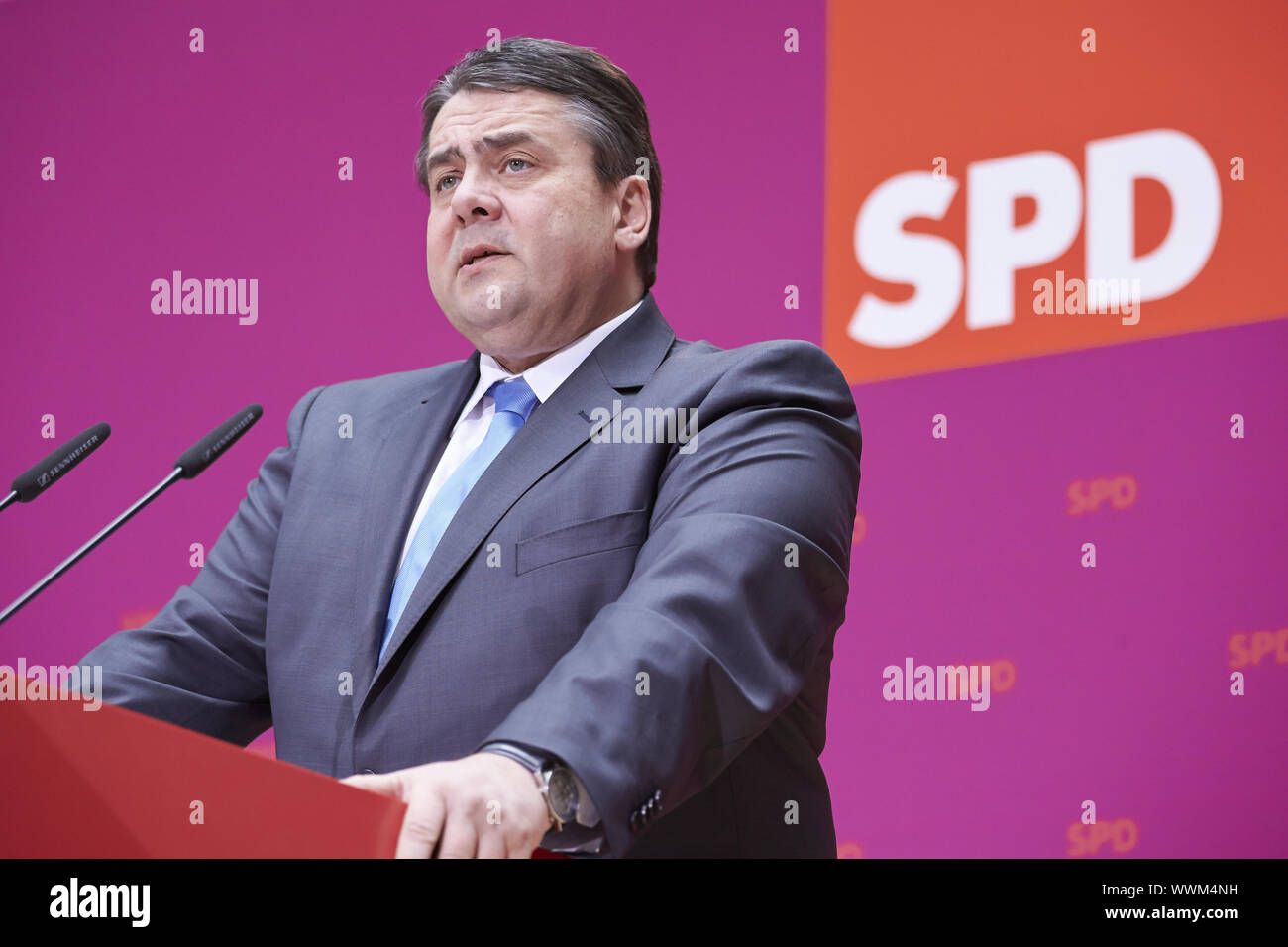 Peer Steinbrück (SPD), SPD-Kanzlerkandidat und der SPD-Vorsitzende Sigmar Gabriel (SPD), Pressekonferenz Stockfoto