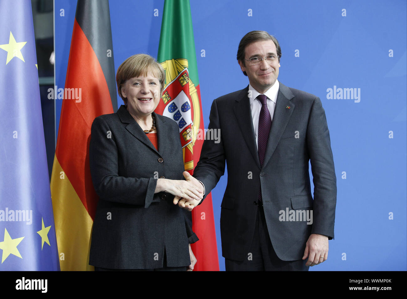 Merkel erhält Coelho, der Premierminister der Republik Portugal, in Berlin. Stockfoto