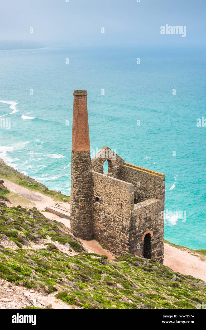 Towanroath Engine House, Teil von Wheal Coates Zinnmine auf dem kornischen Küste in der Nähe von St Agnes, Cornwall, England. UK. Stockfoto