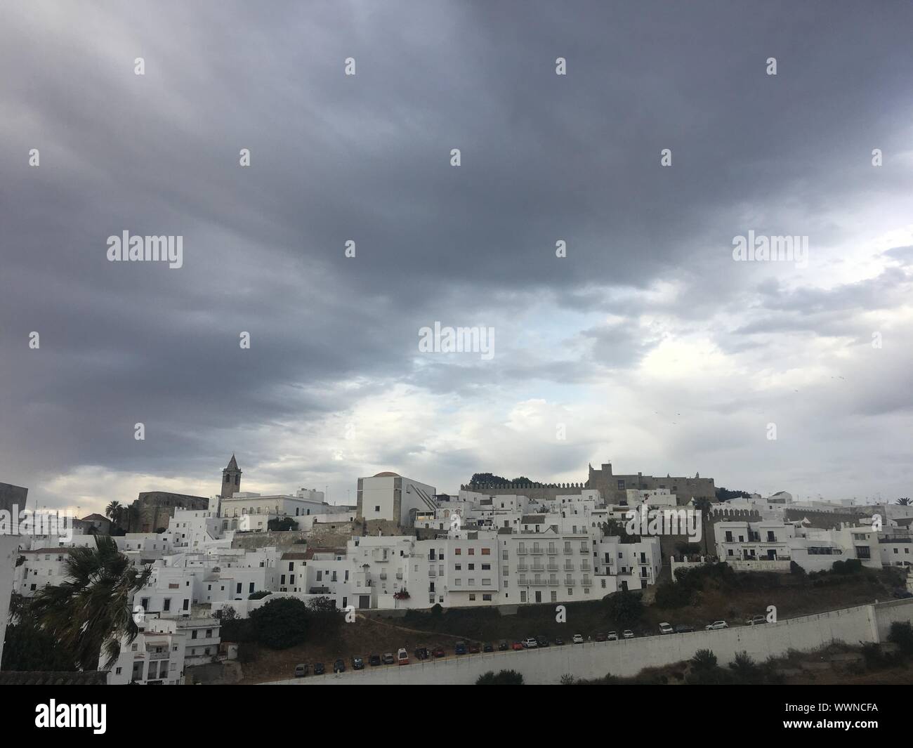 Panoramablick auf die Stadt Vejer de la Frontera, in Cadiz Stockfoto