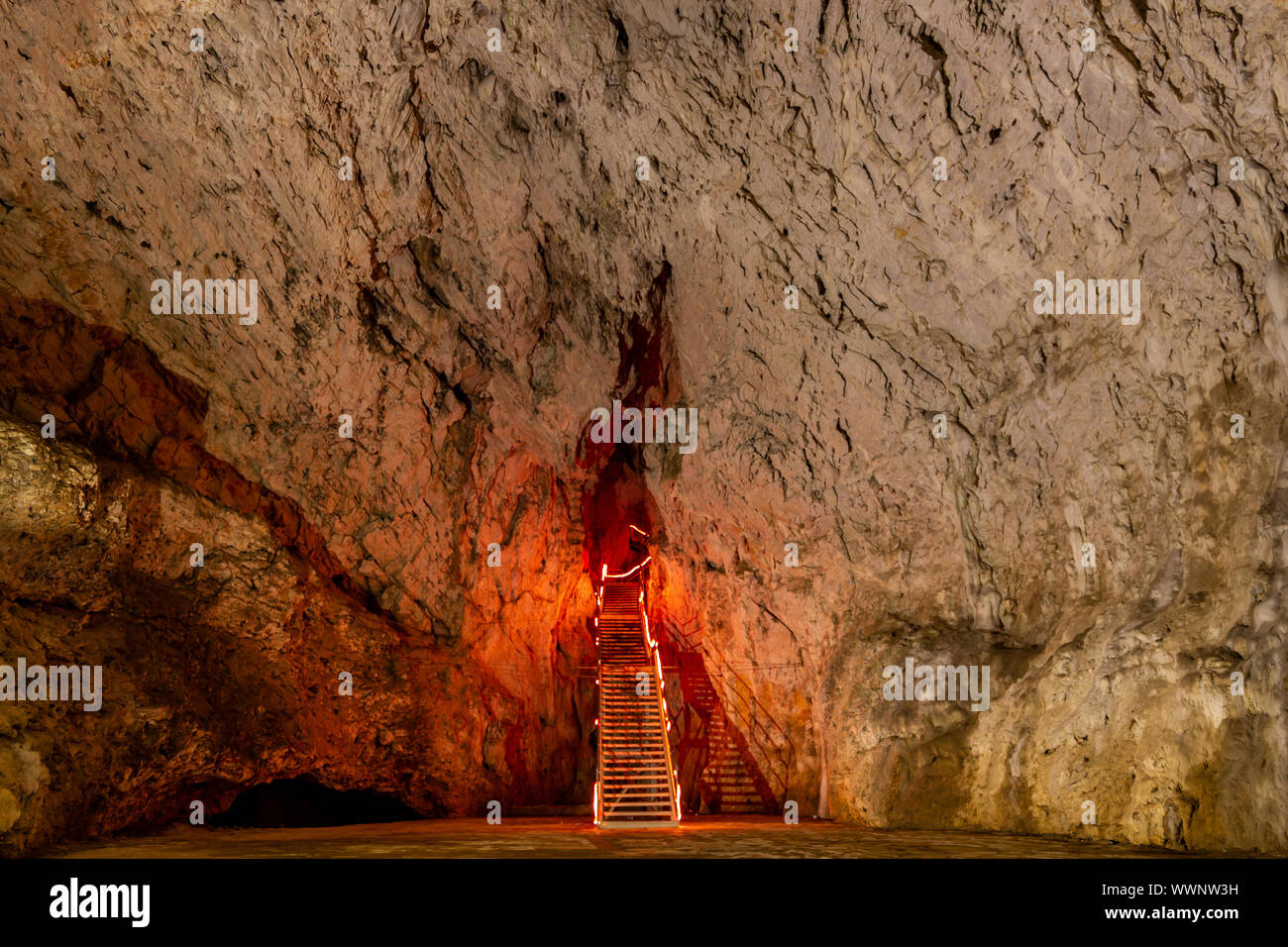 Oylat Höhleneingang. Bursa, Türkei Stockfoto