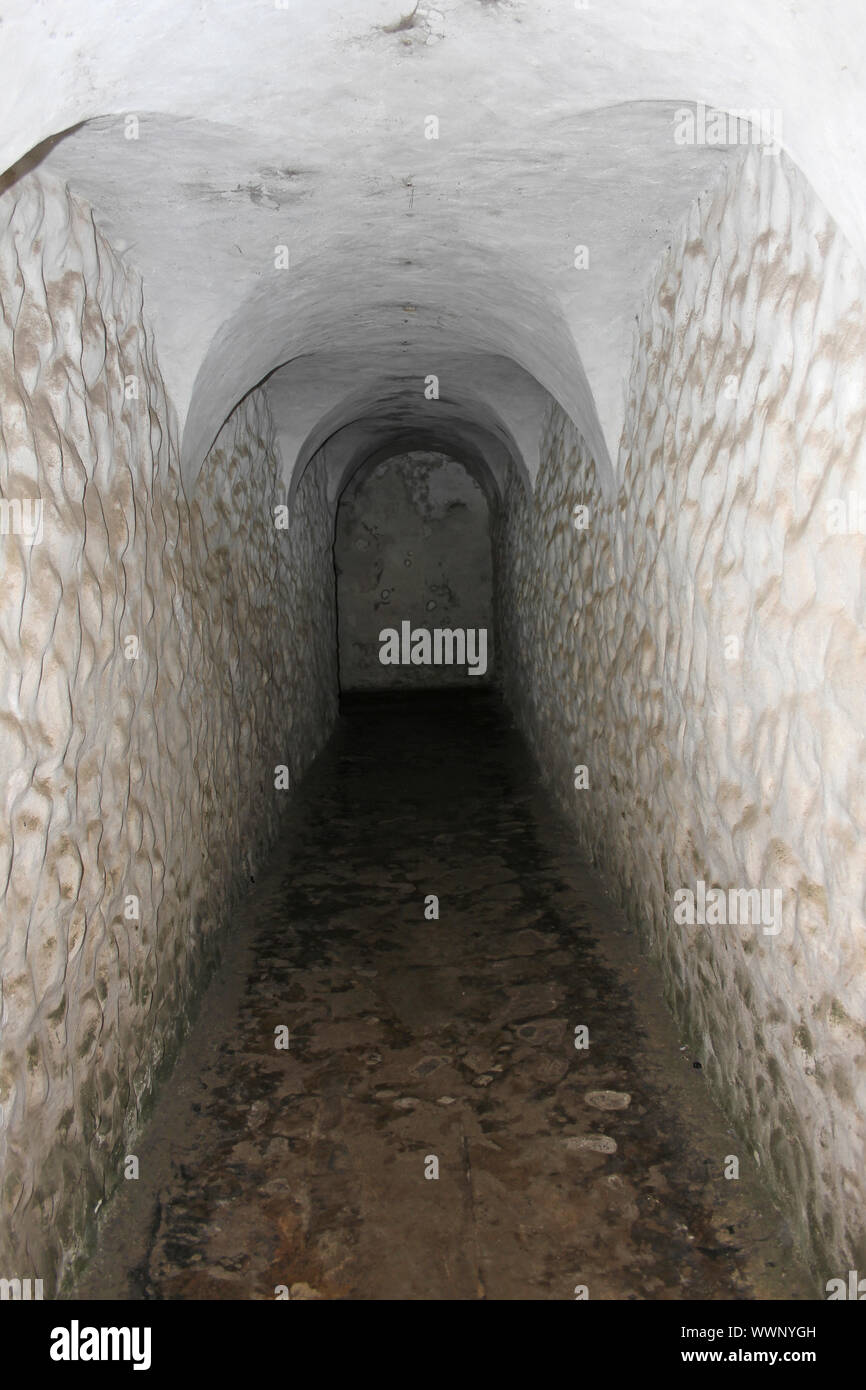 Tunnel zu Dungeon in Elmina Castle, Ghana alias St George Schloss - ein wichtiger Knotenpunkt im trans-atlantischen Sklavenhandels Stockfoto