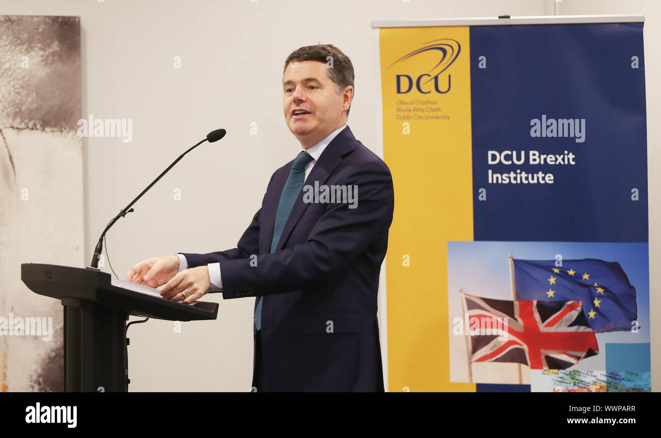 Österliche Donohoe, Minister für Finanzen, öffentliche Ausgaben und Reformen, die DCU Brexit Institut Adressierung am Flughafen von Dublin. Stockfoto