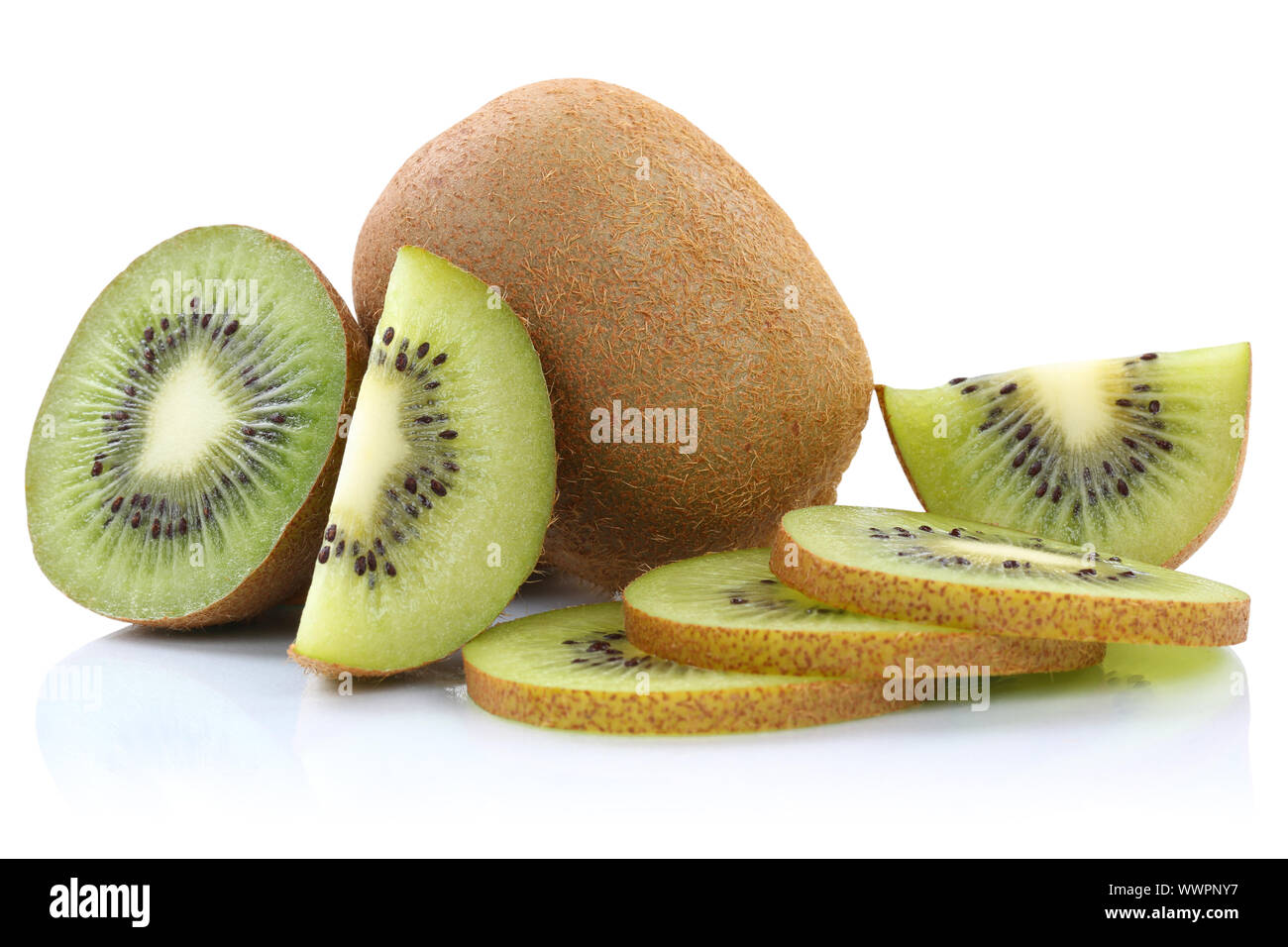 Kiwi Kiwis Obst Obst Biologische Früchte geschnittenes Erntegut Erntegut isoliert isoliert Stockfoto