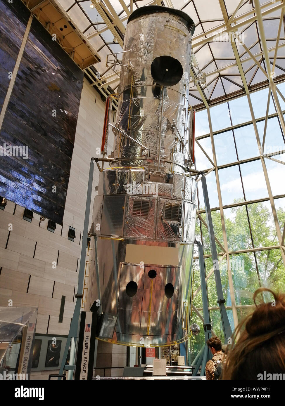Washington DC, USA - 6. Juni 2019: Hubble Teleskop Replik auf die Smithsonian National Air und Space Museum. Stockfoto
