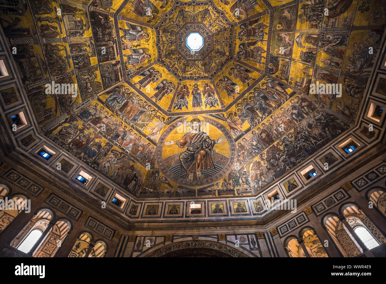 Prächtige Mosaik Decke des Baptisterium San Giovanni, Florenz, Toskana, Italien Stockfoto
