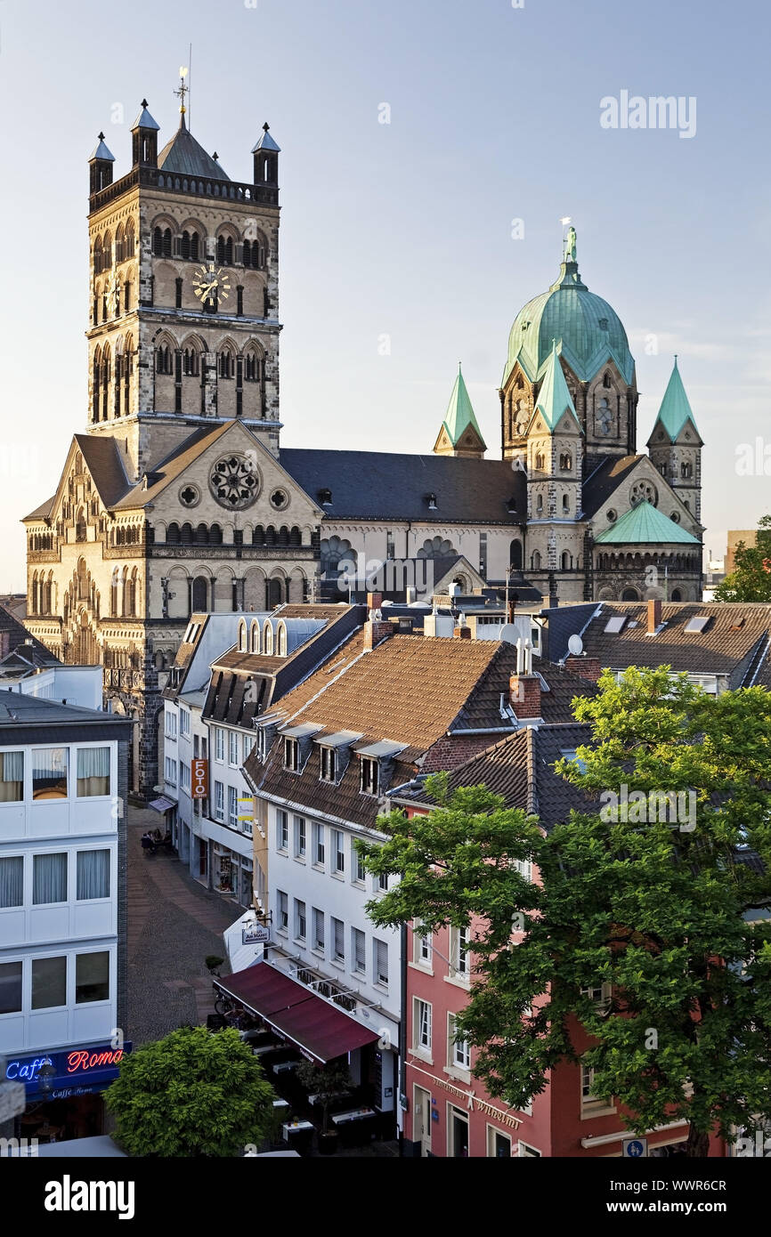 Basilika St. Quirinus, Neuss, Niederrhein, Nordrhein-Westfalen, Deutschland, Europa Stockfoto