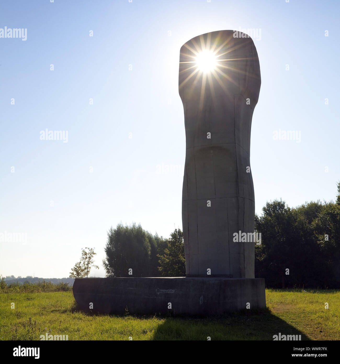 Begiari Statue im Gegenlicht, Neuss, Niederrhein, Nordrhein-Westfalen, Deutschland, Europa Stockfoto