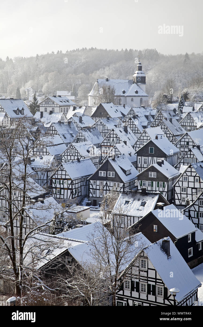Alter Flecken, die historische Altstadt im Winter, Freudenberg, Siegerland, Deutschland Stockfoto