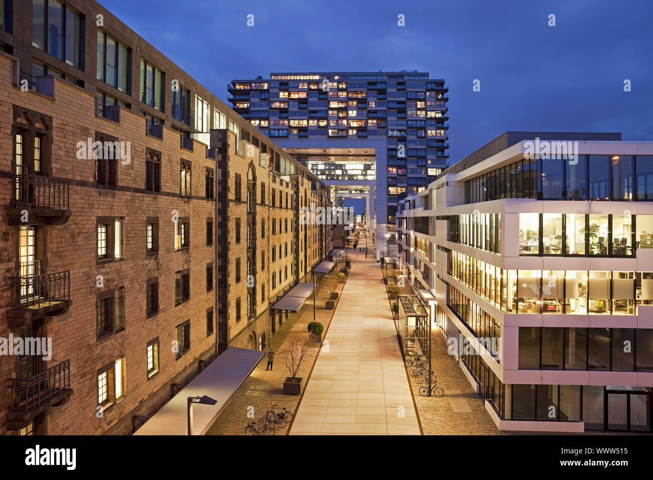 Moderne Architektur In Der Stadt Von Koln Stockfotos Und Bilder Kaufen Alamy