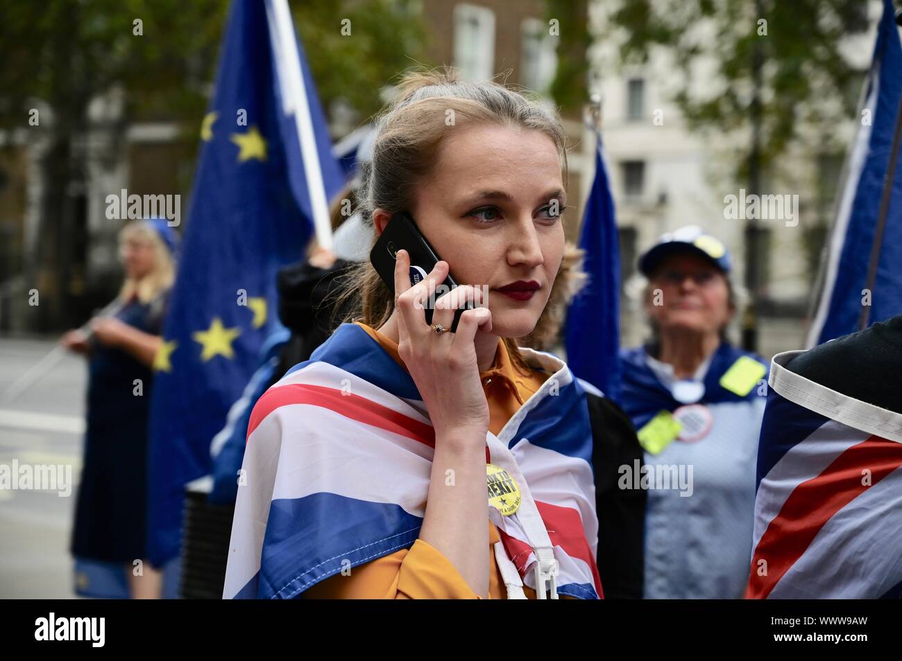 Stop Brexit, stoppen Sie den Coup, Pro Demokratie protestieren, das Cabinet Office, Whitehall, London. Großbritannien Stockfoto