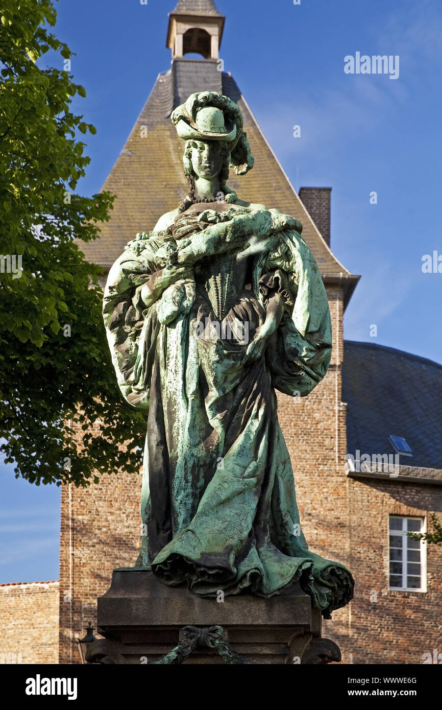 Moers Schloss mit Statue von Luise Henriette von Brandenburg, Moers, Ruhrgebiet, Deutschland, Europa Stockfoto