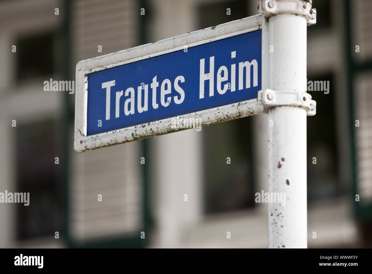 Straße name Trautes Heim - sweet home, Siedlung Magarethenhoehe, Essen, Deutschland, Europa Stockfoto