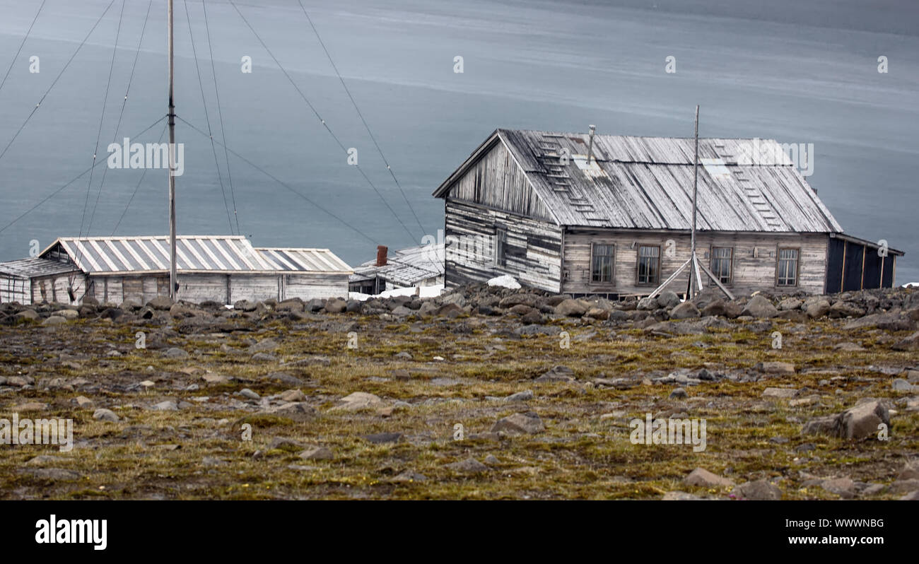 Eine der ältesten Polarstationen in der Arktis. Franz Josef Land Stockfoto