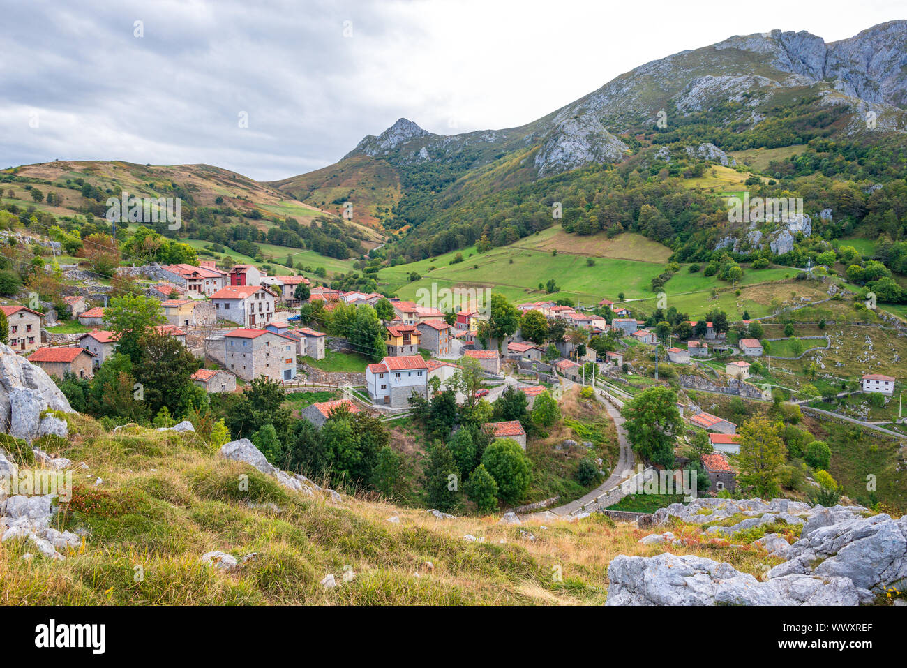 Sotres in Asturien in der Mitte der Gebirgskette Picos de Europa Stockfoto