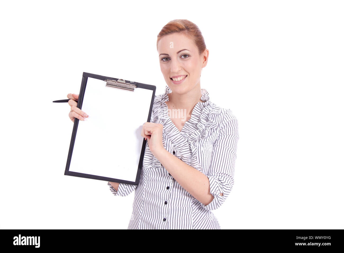 Junge Frau mit Zwischenablage isoliert auf weißem Stockfoto