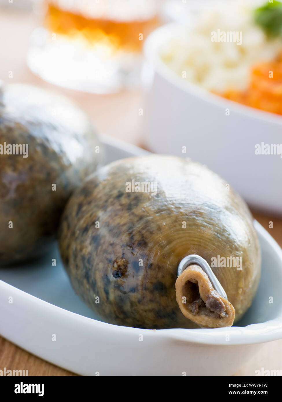 Ganze Haggis, Neeps Tatties mit Whiskey Stockfoto