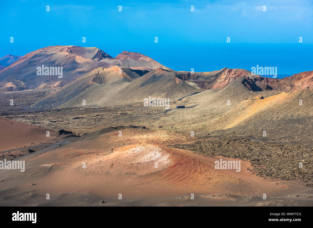 Vulkanlandschaft im Nationalpark Timanfaya, Lanzarote, Kanarische Inseln, Spanien Stockfoto