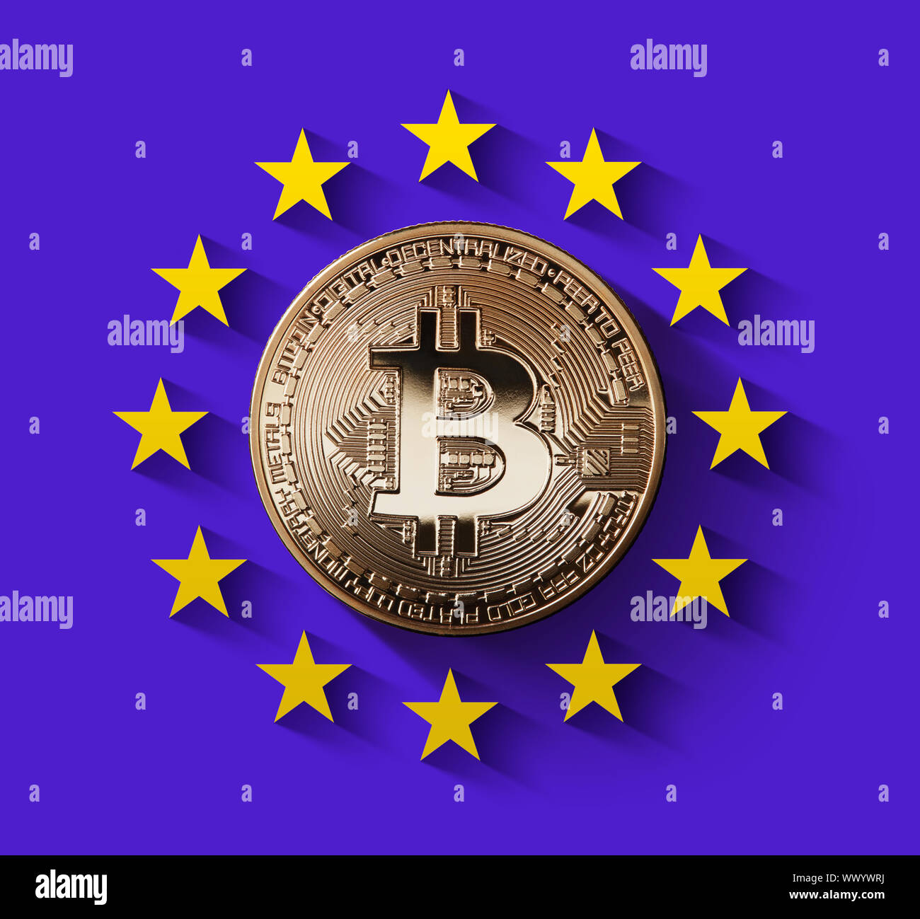 Bitcoin Goldmünze mit dem Symbol Europas auf einer UV-Hintergrund Stockfoto