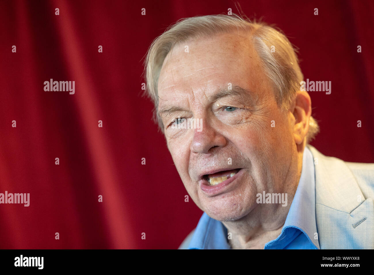 Theaterkritiker Michael Billington spricht während der wiedereröffnung der Ashcroft Playhouse im Fairfield Halls, Croydon. PA-Foto. Bild Datum: Montag, September 16, 2019. Siehe PA Geschichte showbiz Dench. Photo Credit: Dominic Lipinski/PA-Kabel Stockfoto