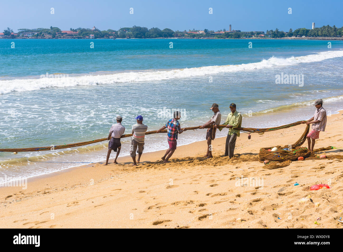 Fischerei in der Bucht von Galle in der südlichen Provinz von Sri Lanka Stockfoto