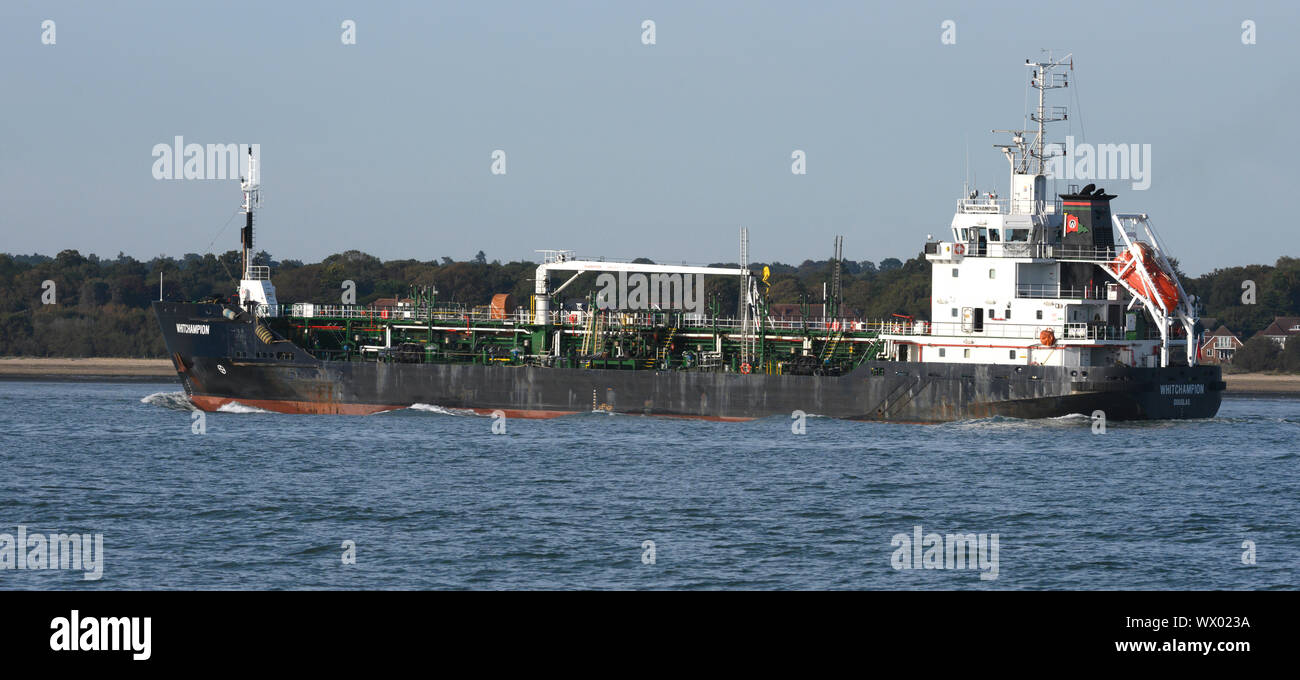MV Whitchampion ein Öl Tankschiffe, Southampton, Southampton, Hampshire, England, Großbritannien Stockfoto