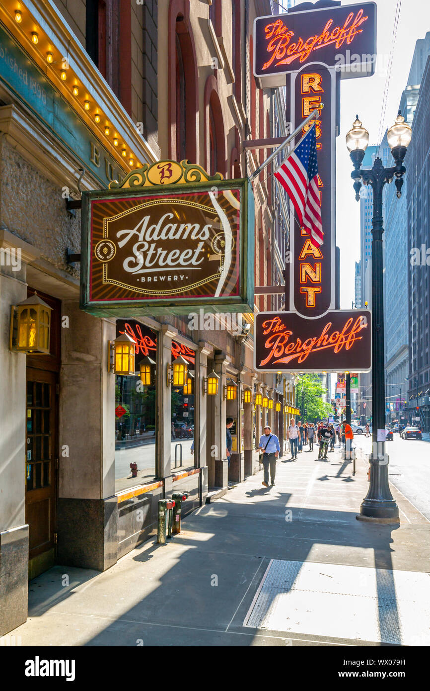 Ansicht der Berghoff Restaurant außen, Downtown Chicago, Illinois, Vereinigte Staaten von Amerika, Nordamerika Stockfoto