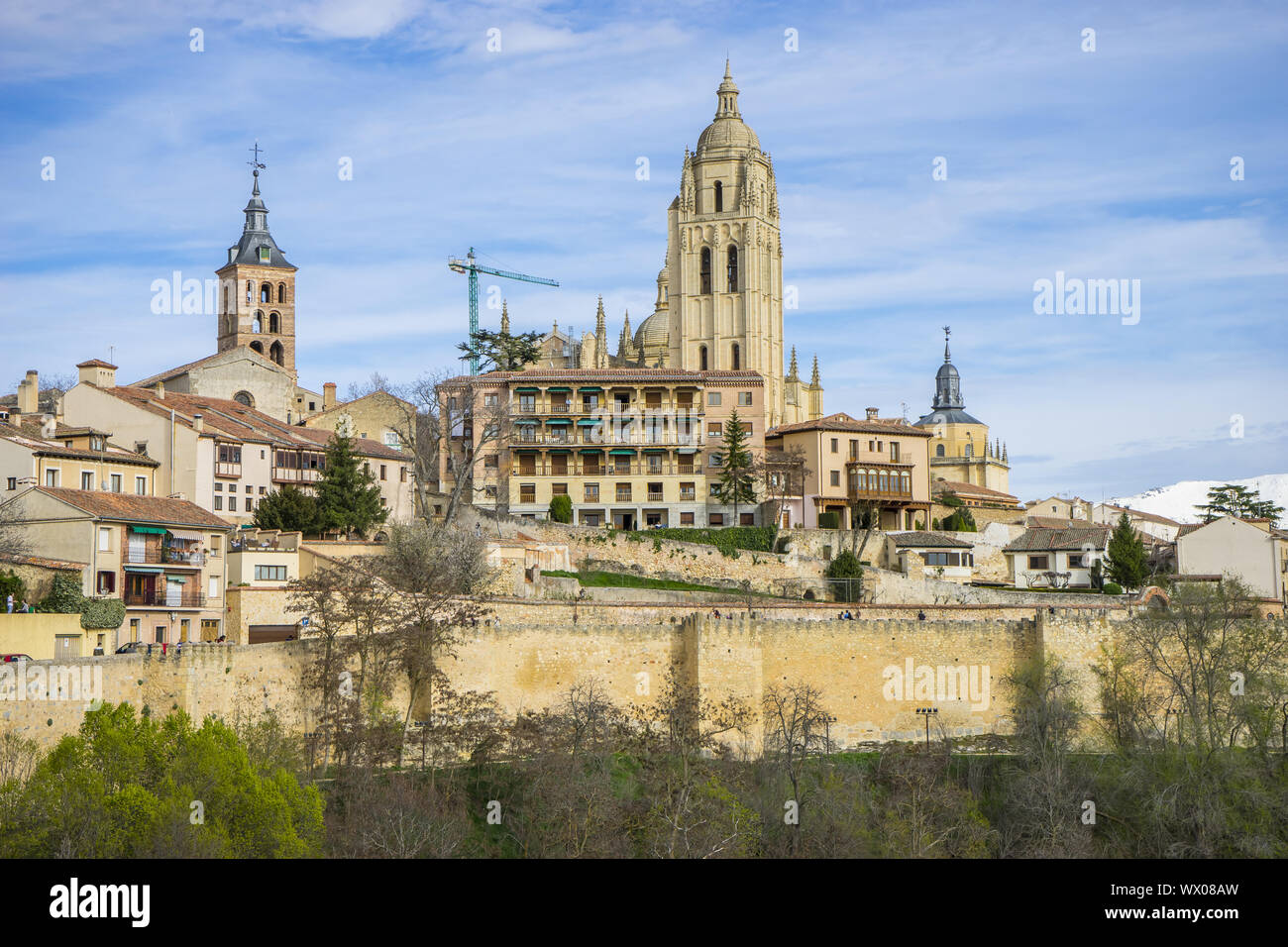 Luftaufnahmen von der spanischen Stadt Segovia. Antike römische und mittelalterliche Stadt Stockfoto