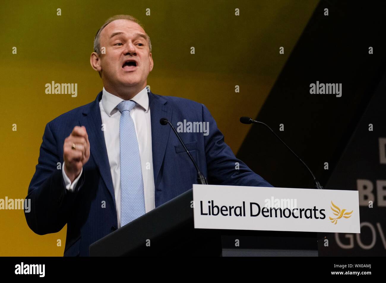 Bournmouth, UK. 16 Sep, 2019. Bournemouth, UK: Rt Hon Sir Edward Davey MP, Stellvertretender Leiter Adressen 2019 der liberale Demokrat Herbst Konferenz an der Bournemouth International Centre am Montag, 19.09.16, 2019. Bild von der Credit: Julie Edwards/Alamy leben Nachrichten Stockfoto