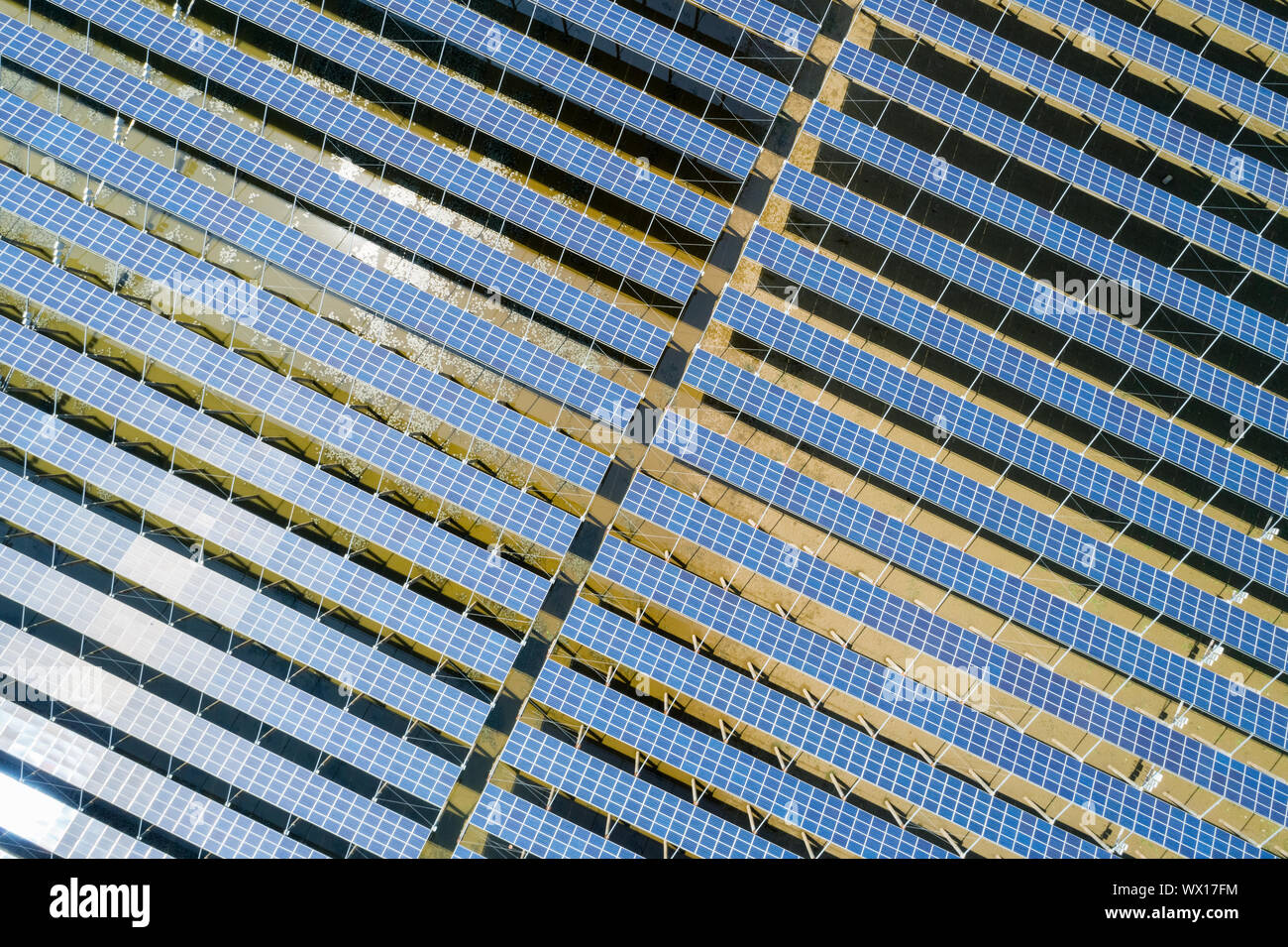 Luftaufnahme von solar Power Panels Stockfoto