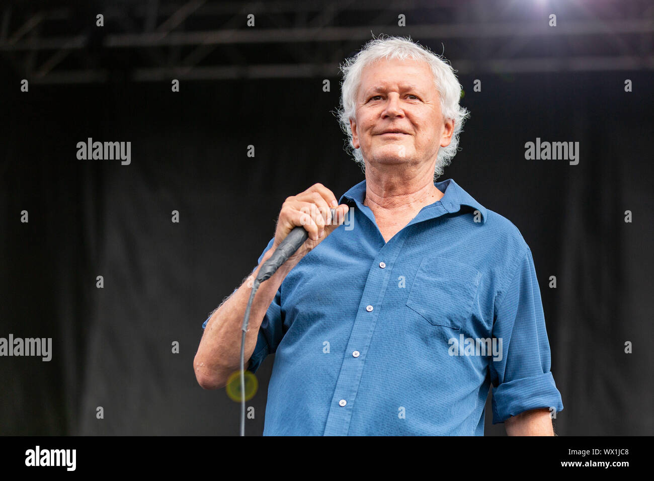 September 15, 2019, Chicago, Illinois, USA: Robert Pollard geführte Stimmen während der Riot Fest Musik Festival bei Douglas Park in Chicago, Illinois (Bild: © Daniel DeSlover/ZUMA Draht) Stockfoto