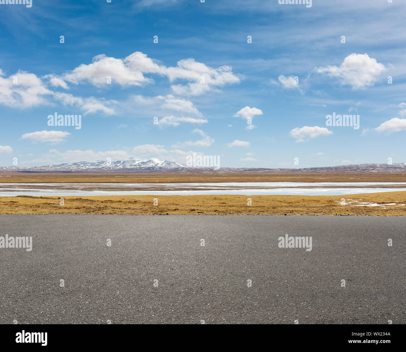 Straße und Schnee Bereich Plateau Stockfoto