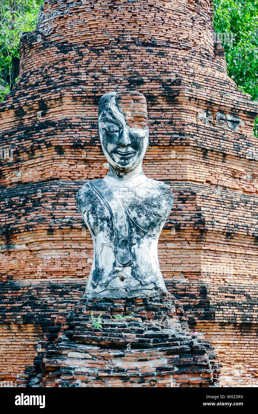 Schönes Foto von Ayutthaya Buddha Tempel Ruinen in Thailand aufgenommen Stockfoto