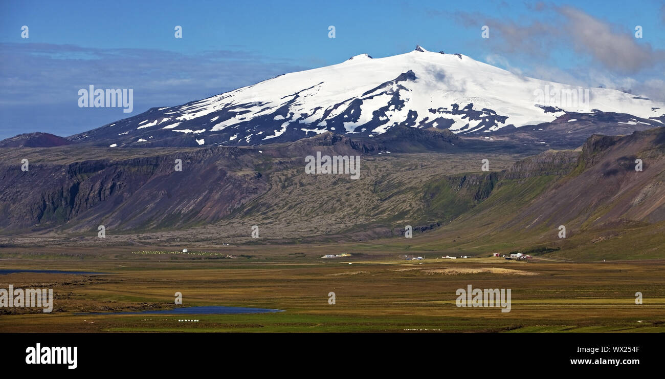 Schneebedeckte Vulkane und Gletscher Snæfellsjökull, Halbinsel Snaefellsnes, Island, Europa Stockfoto