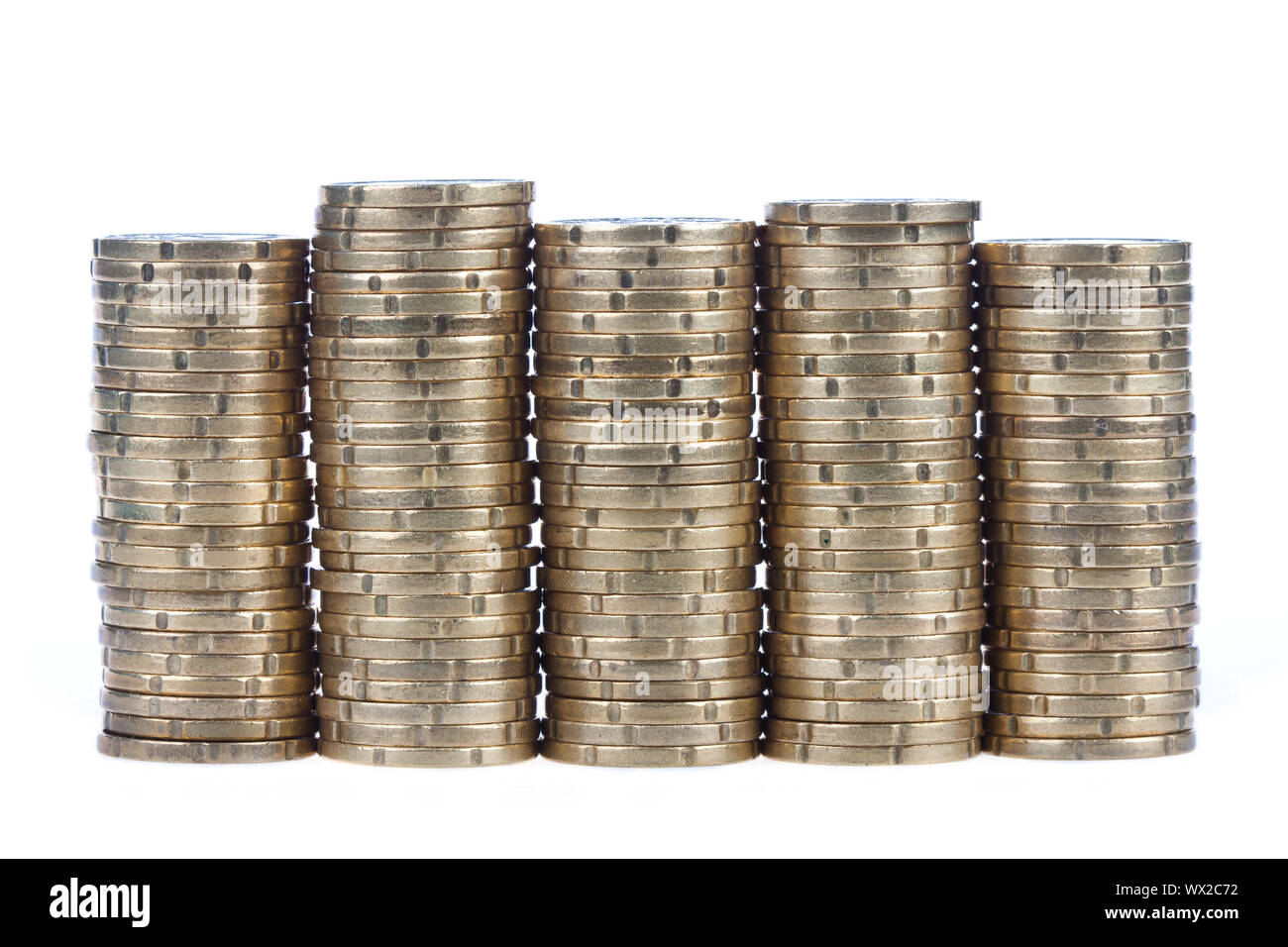 Haufen von europäischen 20-Cent-Münzen, isoliert auf weißem Hintergrund Stockfoto