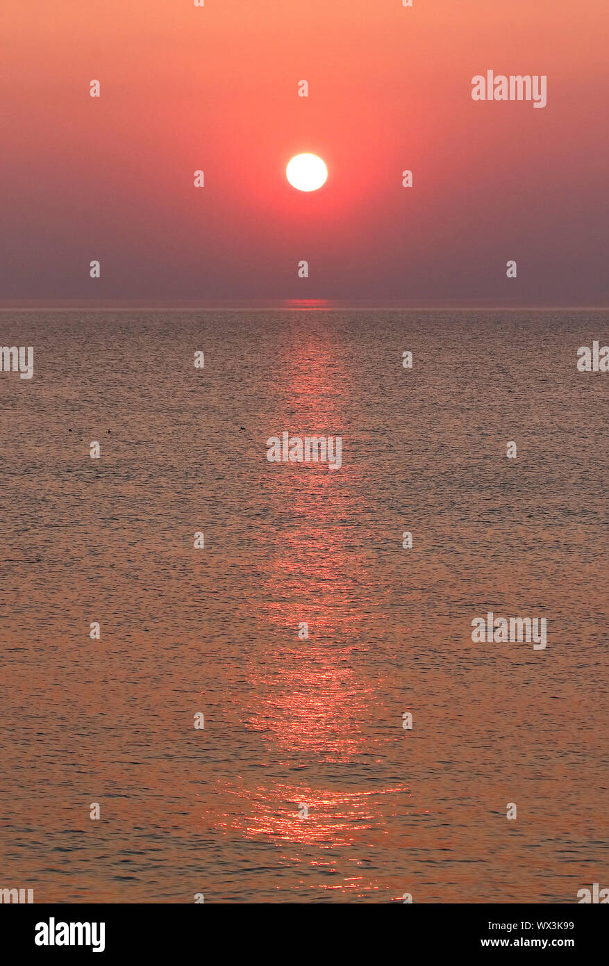 Sonnenuntergang in Proselochny Cordon. Lazovsky Nature Reserve, sikhote-alin Mountain Range. Japon Meer. Primorski Krai. Russland, Asien Stockfoto