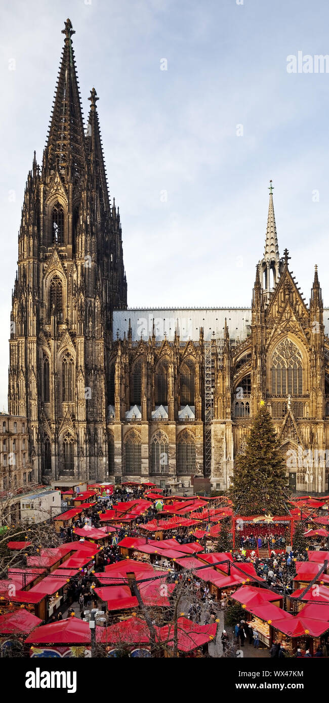 Weihnachtsmarkt am Kölner Dom, Köln, Nordrhein-Westfalen, Deutschland, Europa Stockfoto