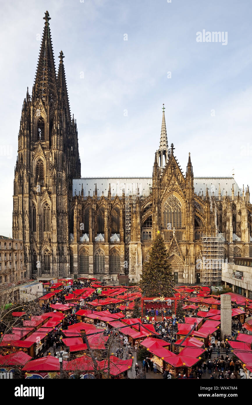 Weihnachtsmarkt am Kölner Dom, Köln, Nordrhein-Westfalen, Deutschland, Europa Stockfoto