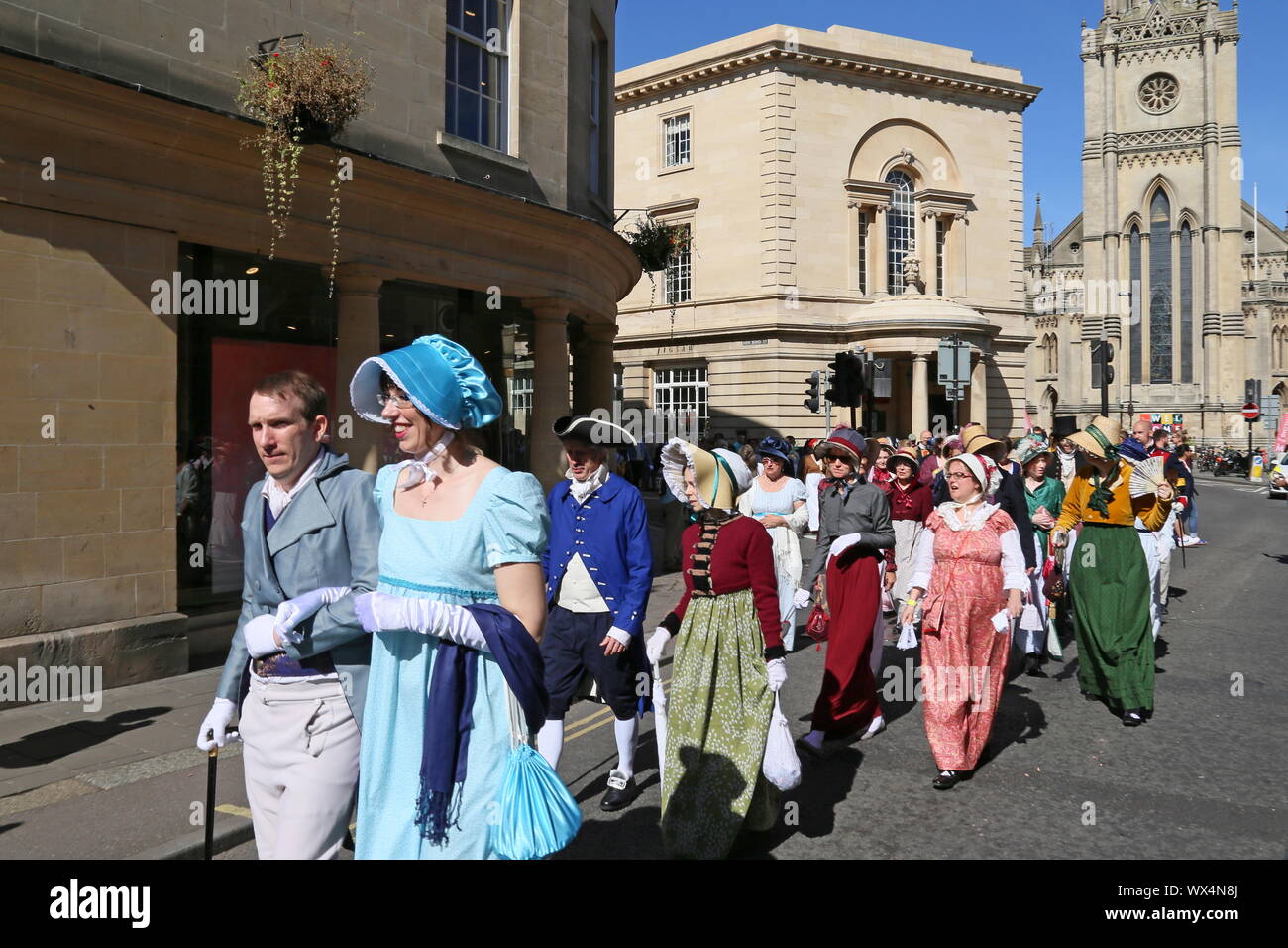 Grand Regency kostümierten Promenade, Jane Austen, Festival, Northgate Street, Bath, Somerset, England, Großbritannien, Vereinigtes Königreich Großbritannien, Europa Stockfoto