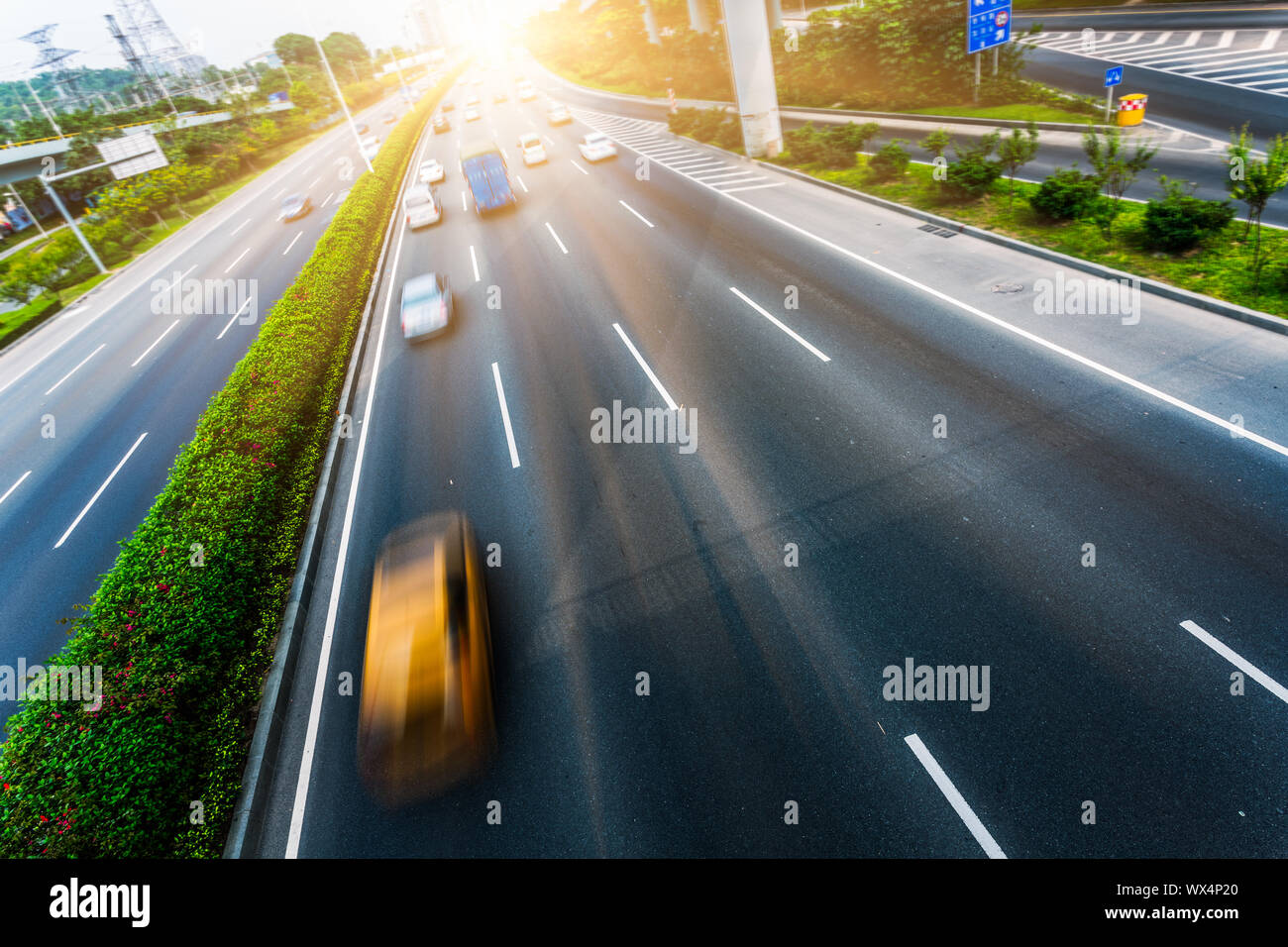 Hohe Betrachtungswinkel der Stadt überführung Verkehr Stockfoto